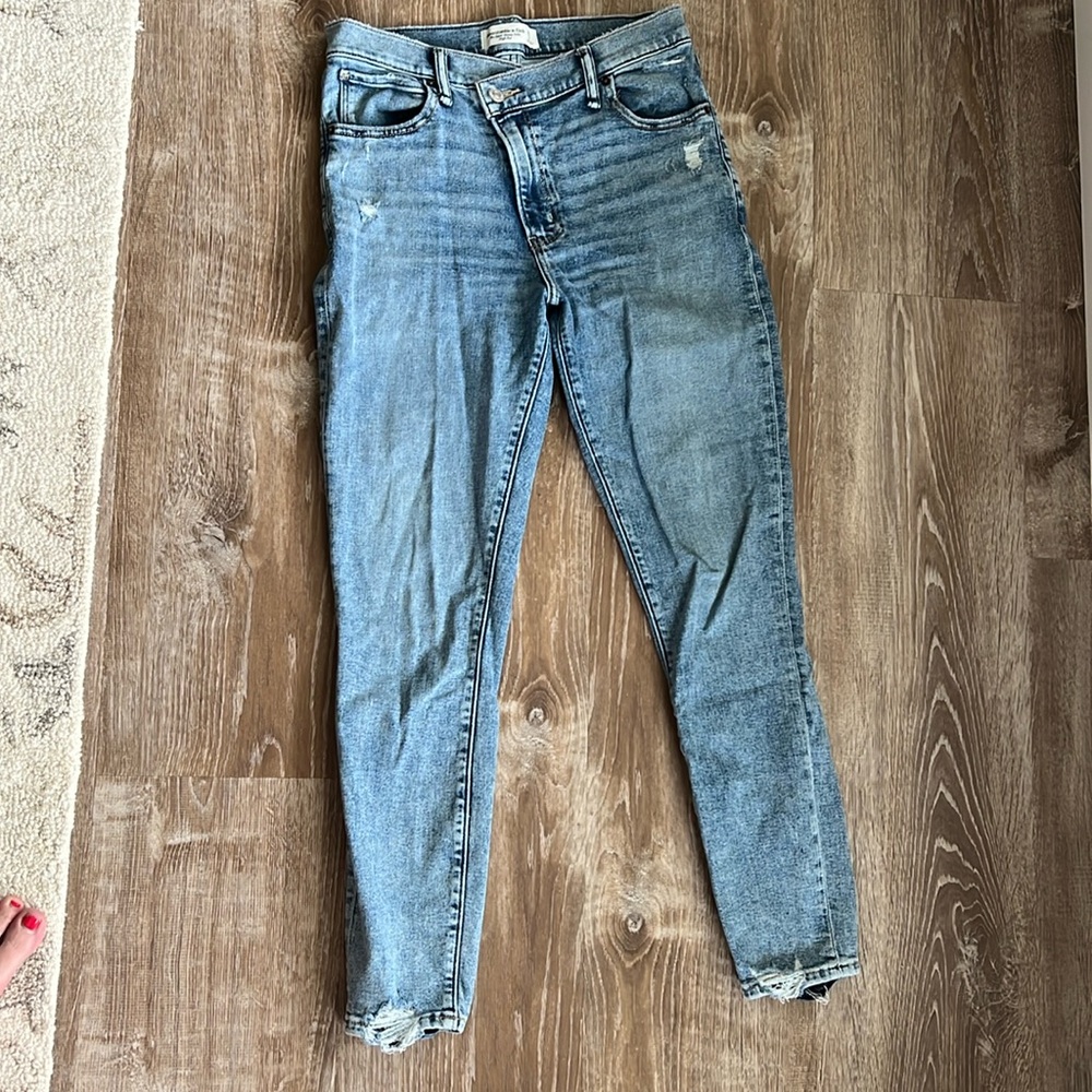 Abercrombie Super Skinny Ankle High Rise Jean